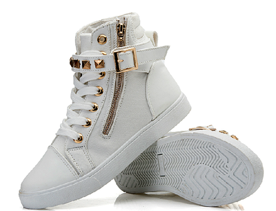Women's shoes is high for canvas shoes