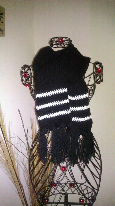 Black and White scarf