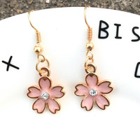 Sakura Pearl Earrings - Thumbnail 1