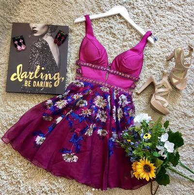 Fuchsia Straps Short Homecoming Dresses with Beaded Embrodery