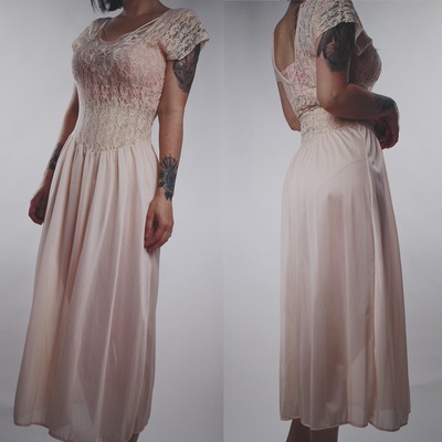 AVAILABLE - Vintage 60s Peach Lace and Satin Dressing Gown