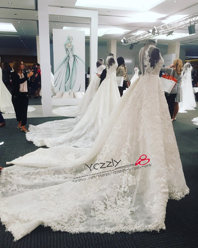 Luxury Dubai Straight Lace Wedding Dress With Detachable Train Long Appliques Beaded Formal Church Bridal Gowns RW179