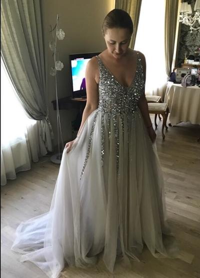 Sexy Backless Deep V-neck Sequins Beaded Crystal Prom Dresses Long Sparkly Prom Party Evening Dress P85