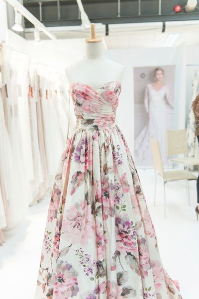 Elegant Sweetheart Floral Print Wedding Dress for Bridal