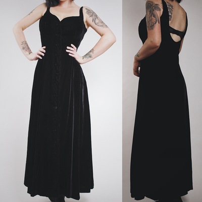 CLAIMED @vamps420 - Vintage 90s Black Velvet Button-Front "Elvira" Gown