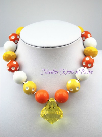 Candy Corn Inspired Chunky Bead Bubblegum Necklace, Girls Jewelry, Fall, Halloween Bubblegum Necklace