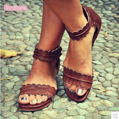 Ladies flat leather breathable sandals