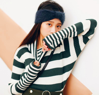 Turle Neck Striped Long Sleeved Knitted Sweater