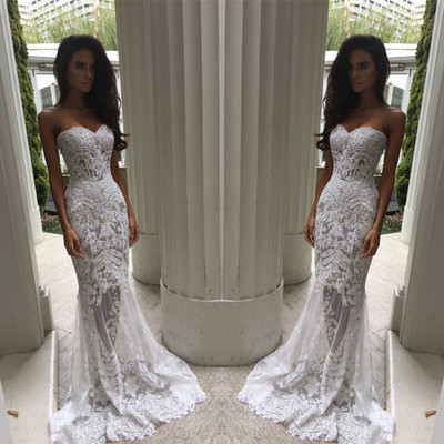 Sweetheart White Mermaid Wedding Dress with Appliques
