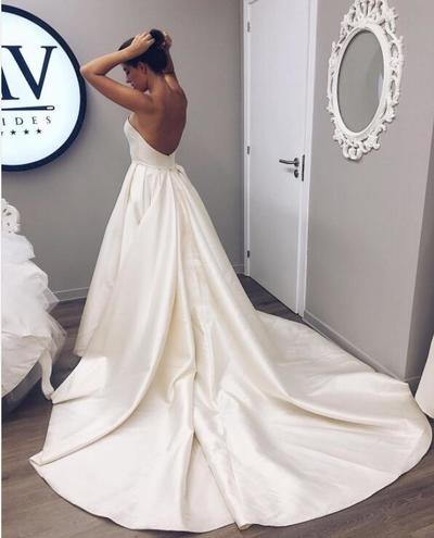 Simple Elegant Strapless long Wedding Dresses Bridal Gowns