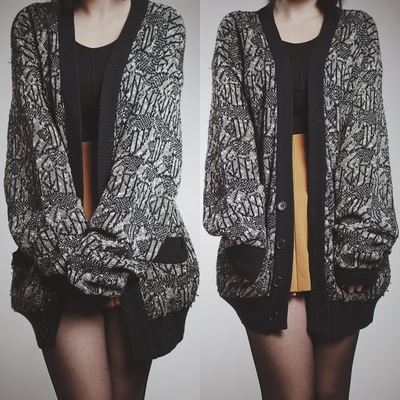CLAIMED @skyro1 - Vintage 80s Abstract Knit Slouchy Cardigan