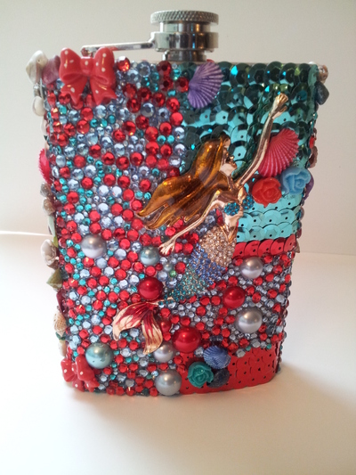 King Amiyah 3-D Flask