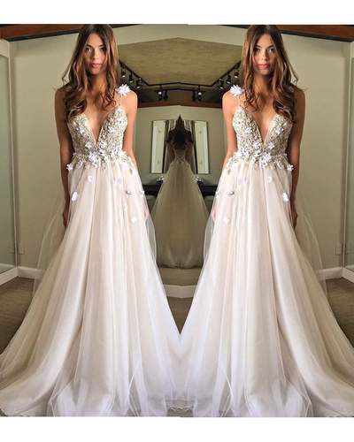 Charming A-line Sleeveless Tulle Beach Flowy Wedding Dresses With Applique