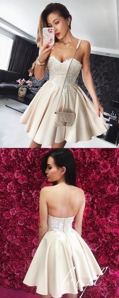 Sexy A-Line Sweetheart Backless Short Homecoming Dress With Appliques