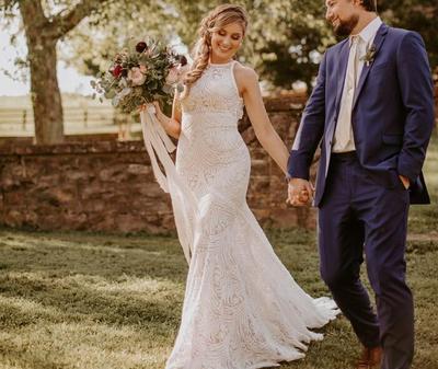 Lace Mermaid Wedding Dresses Jewel Neck Hollow Back Sleeveless Sweep Train Appliqued Country Wedding Dress Plus Size Robes De Mariée