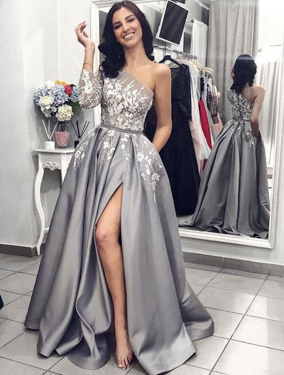 One Single Length Long Sleeves Gray Split Side Prom Dresses with Appliques