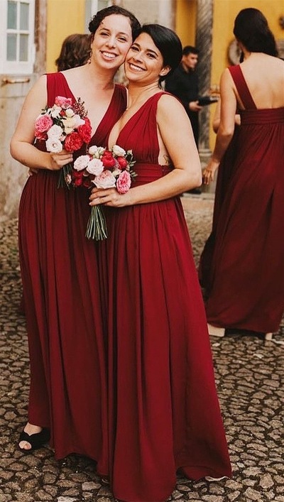 Light Dark Red V Neck Bridesmaid Dresses for Weddding