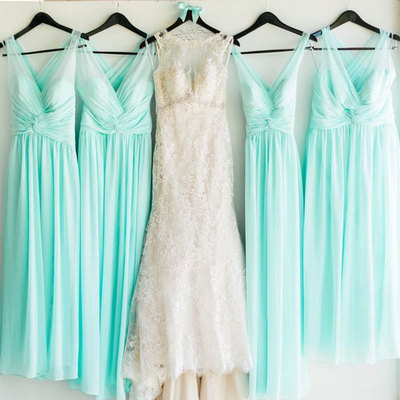 V Neck Long Bridesmaid Dresses for Wedding