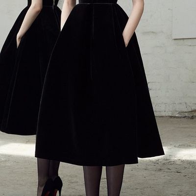 Unique a-line v neck open back black velvet below knee length short prom dresses,cocktail party dresses - Thumbnail 5