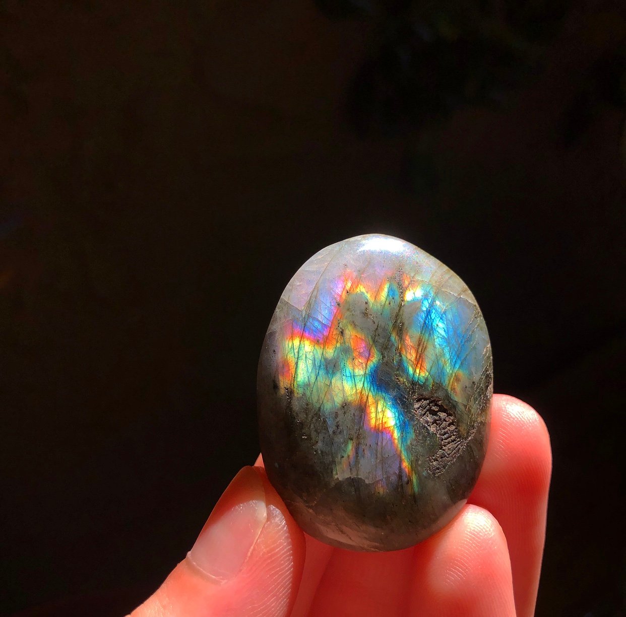 Rainbow-Labradorite Polished Stone