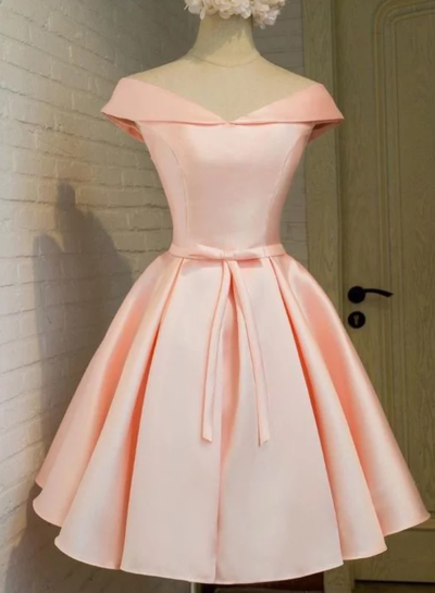 A Line Princess V-neck Sleeveless Satin Homecoming Dresses