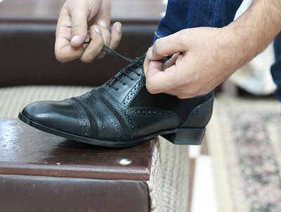 Handmade Black Lace Up Leather shoes, Men's Cap Toe Designing Shoes