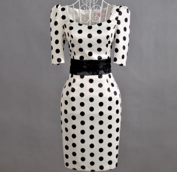 Sold out: Big dot short sleeves dress