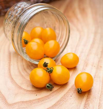 Yellow Blondkopfchen Current Sized Heirloom Tomato Premium Seed Packet