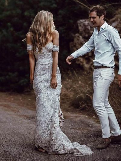 Ivory Lace Beach Wedding Dresses Sweetheart Neck Rustic Boho Wedding Dresses