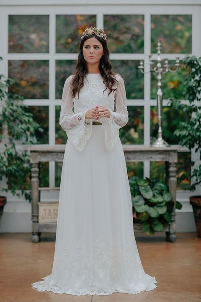 Modest West Country Wedding Dresses A Line Crew Neck Bohemian Lace Wedding Dress