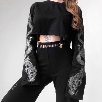 STREET GOTH DRAGON CROP SHIRT