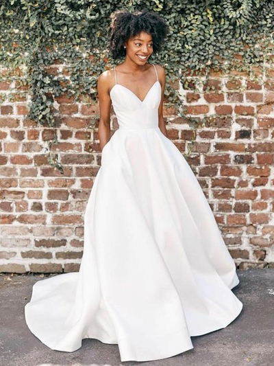 Fashion Ball Gown V Neck Spaghetti Straps White Satin Wedding Dress for Bride with Pockets