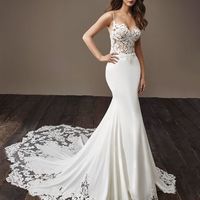 Elegant Mermaid V Neck Spaghetti Straps Satin Wedding Dresses with Appliques - Thumbnail 1