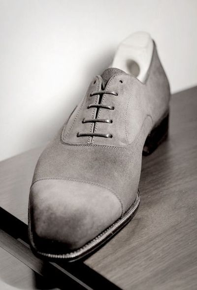 Trendy Western Style Gentlemen Wear Grey Suede Cap Toe Lace Up Shoes