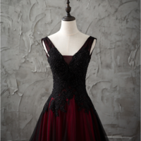 Gothic V-Neck Sleeveless Black and Red Wedding Dresses Lace Appliques Beading Country Chic Wedding Dresses Low Back Colored Wedding Gowns,521 - Thumbnail 3