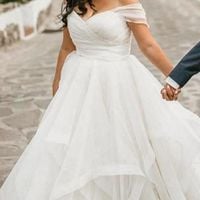 Plus Size Wedding Dress,Plus Size Off Shoulder Sleeve Bridal Dress,527 - Thumbnail 1