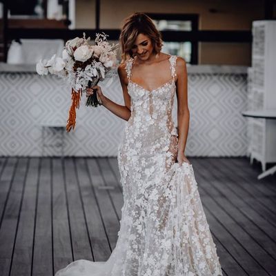 Luxurious mermaid sweetheart lace wedding dresses with train - Thumbnail 5