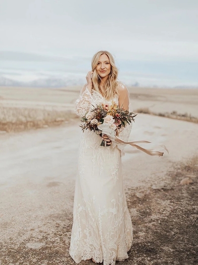 Elegant Long Sleeves Lace Backless Wedding Dresses A-Line Sweep Train Bridal Gowns