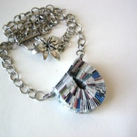 Eco Chic Horseshoe Necklace - Thumbnail 1