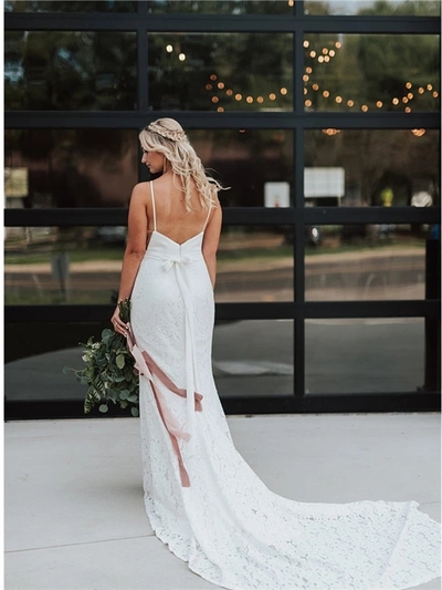 Mermaid Round Neck Open Back Lace Wedding Dresses with Train