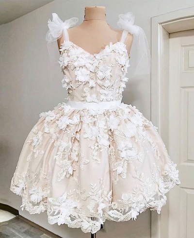 Straps Short Homecoming Dresses with Appliques