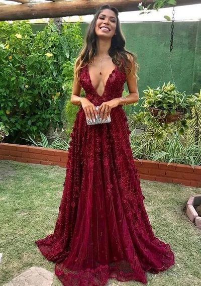 Luxurious A-Line V Neck Burgundy Lace Long Prom Evening Dresses