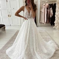 Elegant Ball Gown V Neck Tulle Lace Wedding Dresses - Thumbnail 1