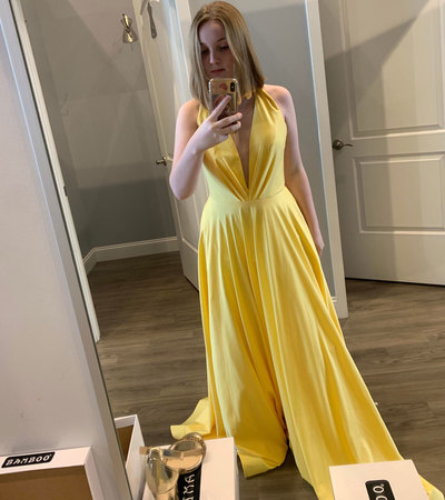 Halter Yellow V Neck Prom Dresses for Women