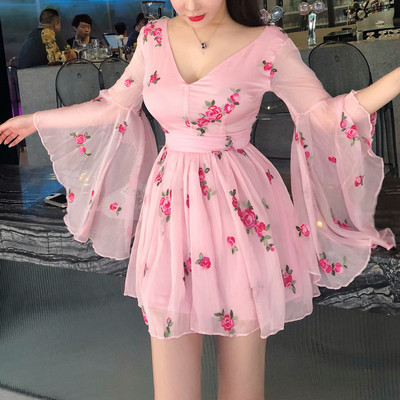 New Korean sexy V-neck flower embroidery sweet flared sleeve open back dress