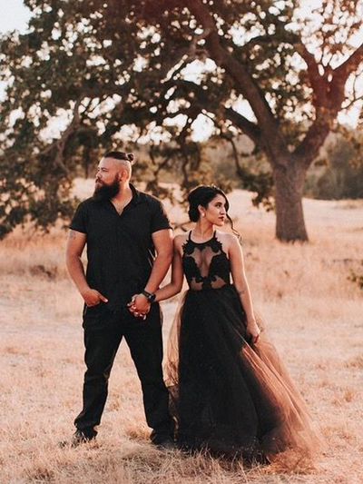 Sexy A-Line Halter Black Lace Wedding Dresses,Tulle Bridal Gowns