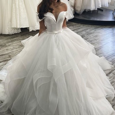 Ball gown off-the-shoulder princess bridal gowns layered in dubai wedding dresses - Thumbnail 4