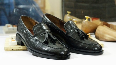 Handmade Black Alligator Leather Tussles Loafers Shoes For Men's