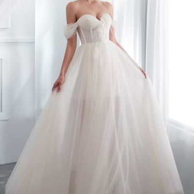 Princess a-line off the shoulder ivory tulle wedding dresses with appliques - Thumbnail 3
