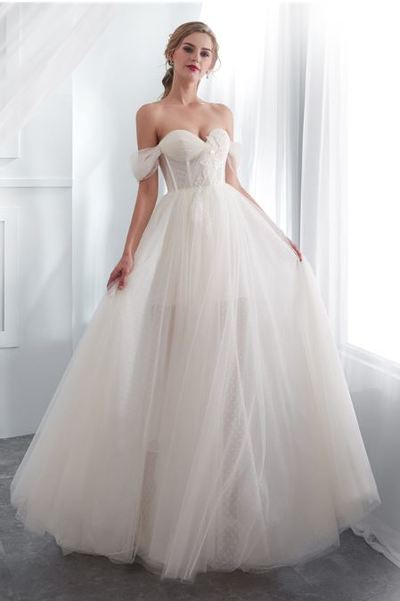 Princess A-Line Off the Shoulder Ivory Tulle Wedding Dresses with Appliques
